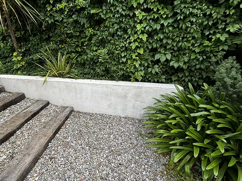 Jardinier au travail